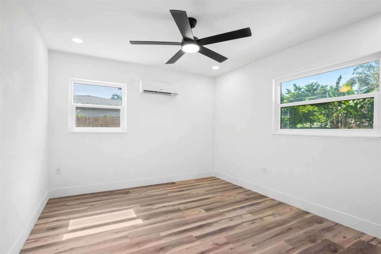 6116 52nd Avenue N, Kenneth City, FL 33709 Photo