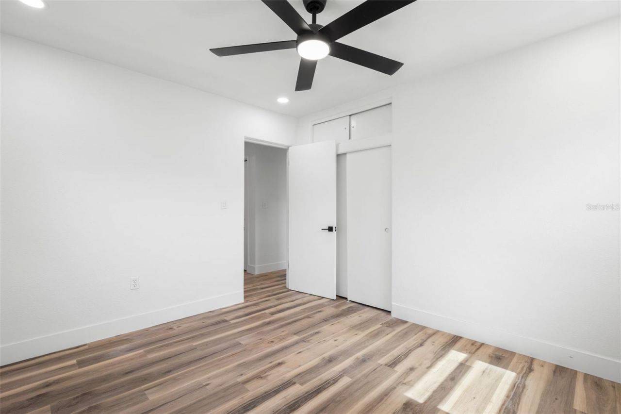 6116 52nd Avenue N, Kenneth City, FL 33709 Photo