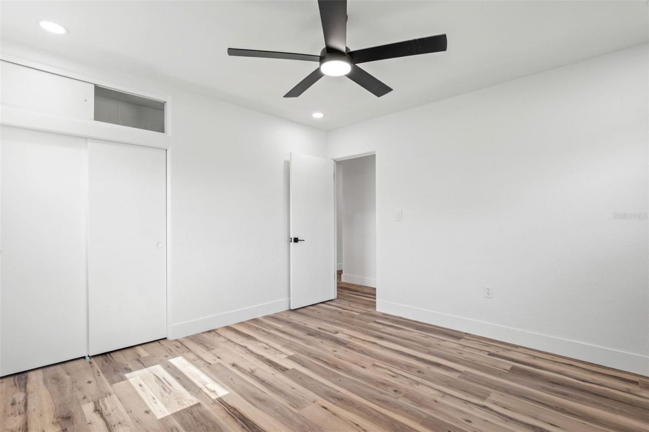 6116 52nd Avenue N, Kenneth City, FL 33709 Photo