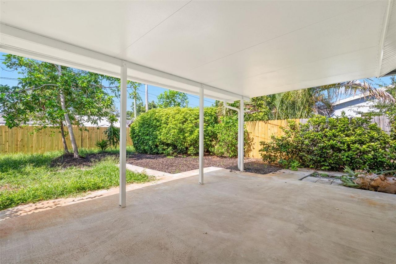 6116 52nd Avenue N, Kenneth City, FL 33709 Photo