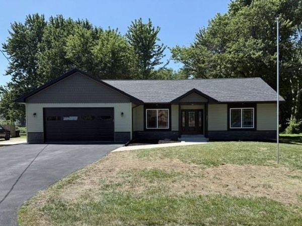 357 French Street , Braidwood, IL 60408