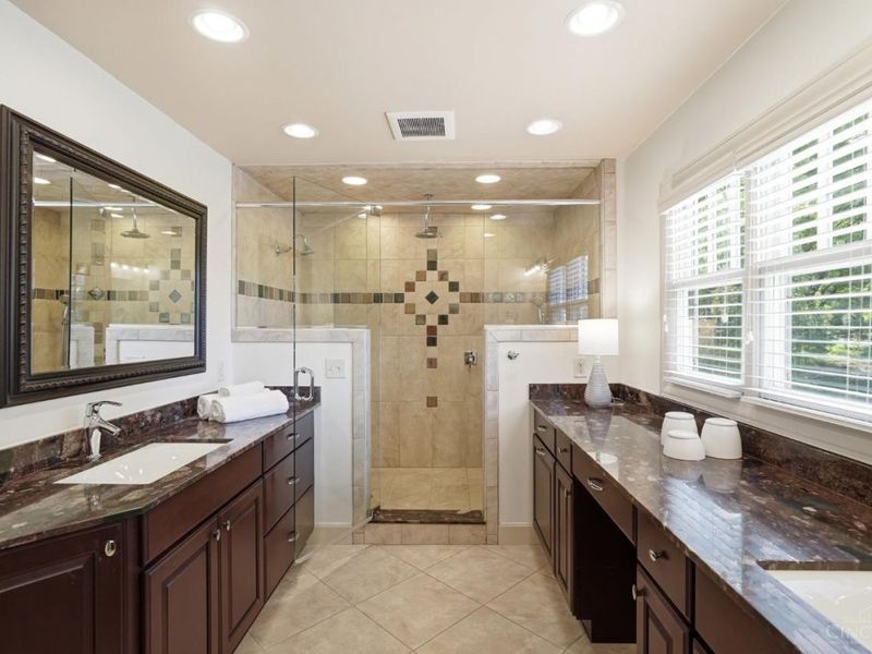 2780 Walsh Road, Cincinnati, OH 45208 Photo 42