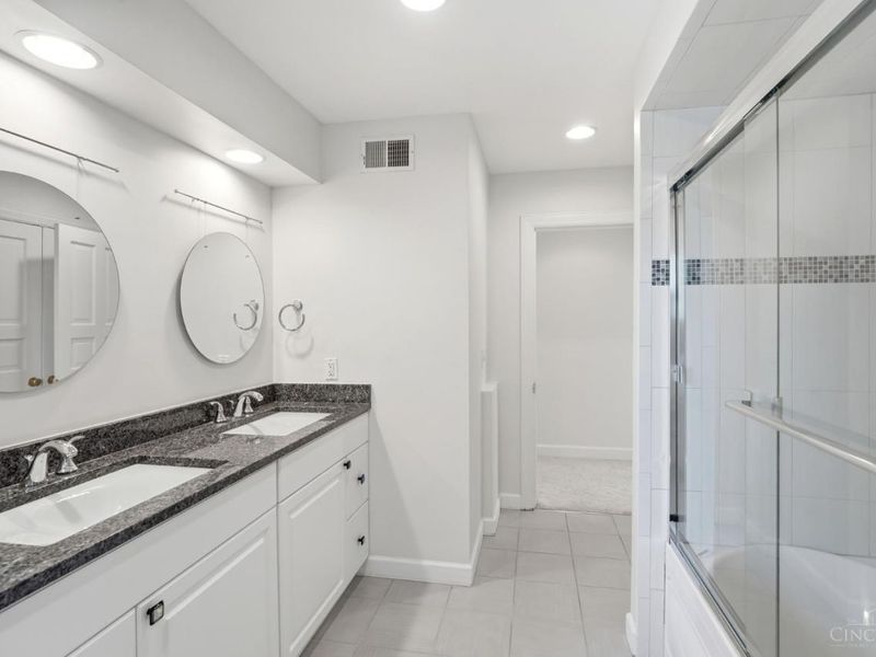 2780 Walsh Road, Cincinnati, OH 45208 Photo 50