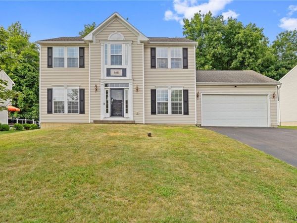 5451 Lucknow Drive , Clay, NY 13041