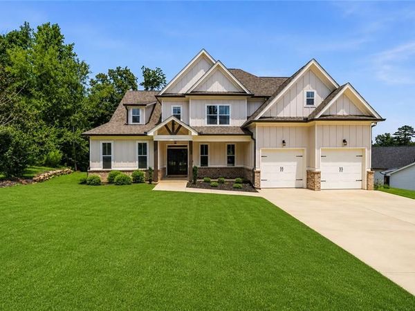 6 Brownwood Drive SE, Cartersville, GA 30120