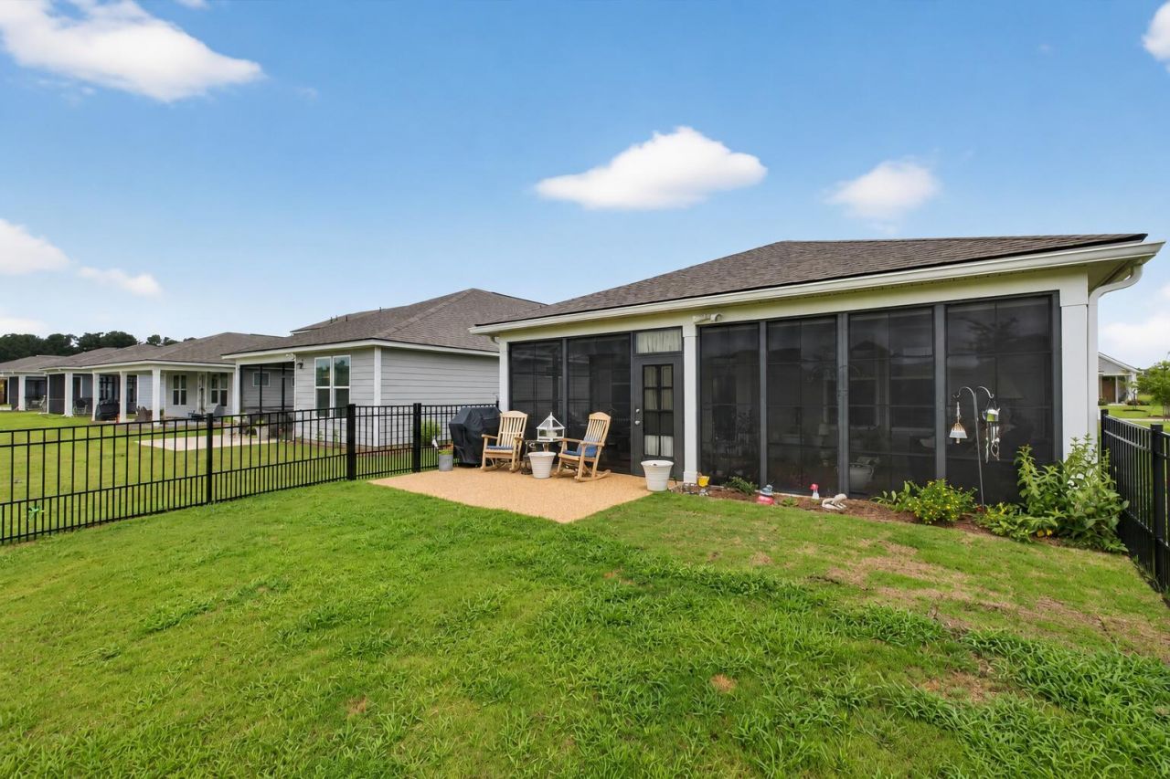 723 Blue Iris Way Photo 27