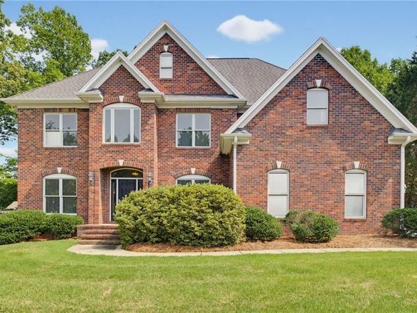 4 Willow Oak Court, Greensboro, NC 27408