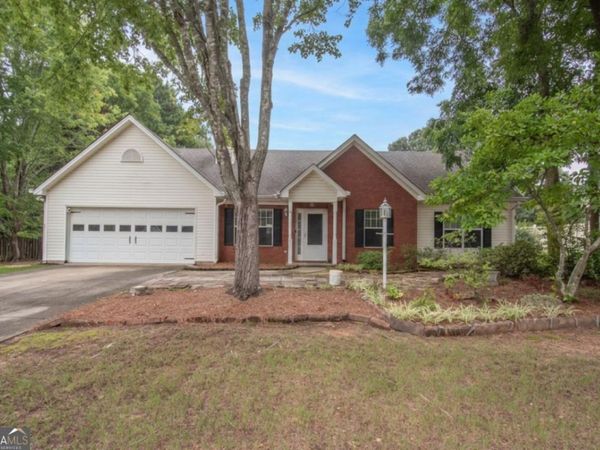 115 Oakview Trace, Fayetteville, GA 30215