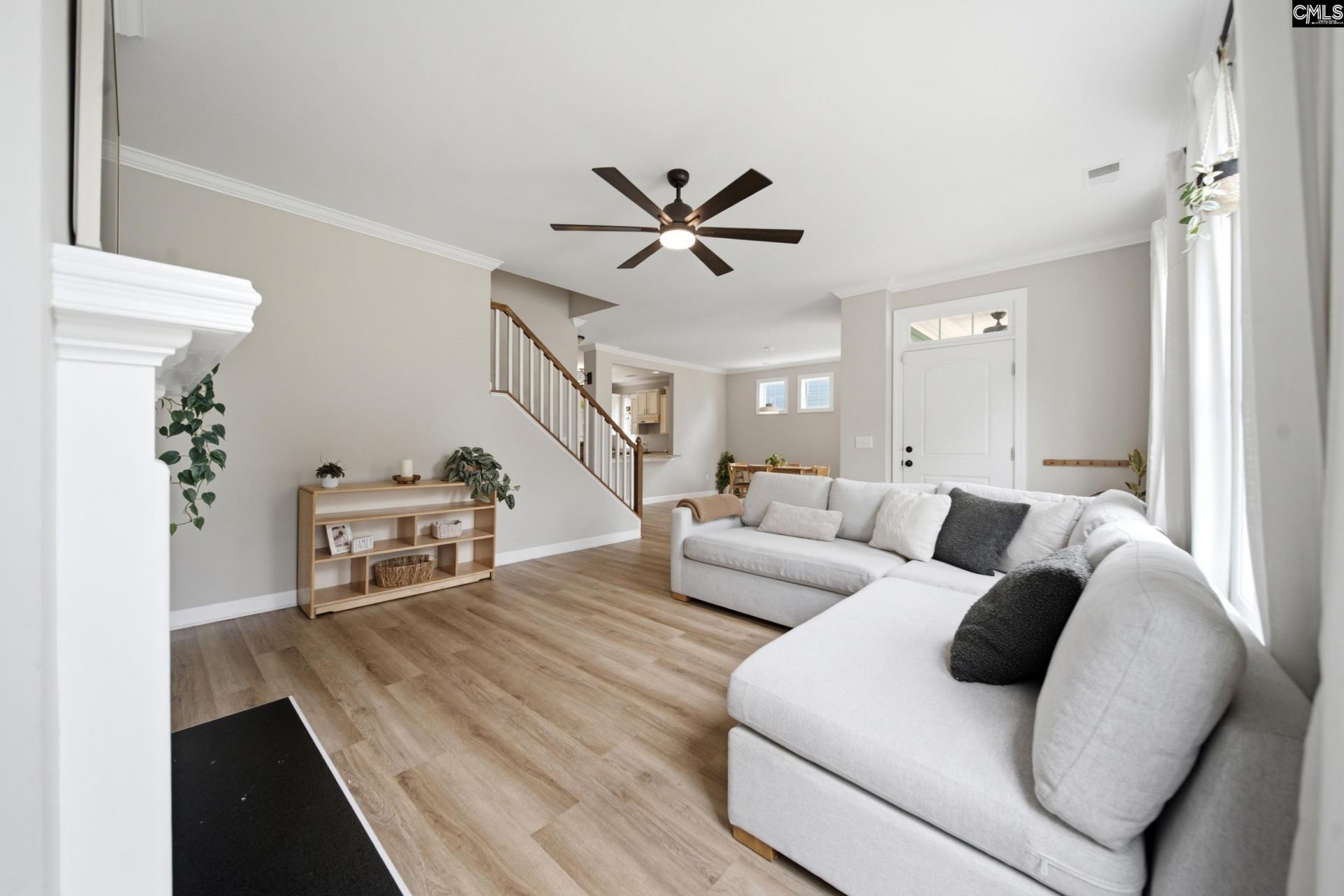 229 Woodleigh Park Drive  Photo 4
