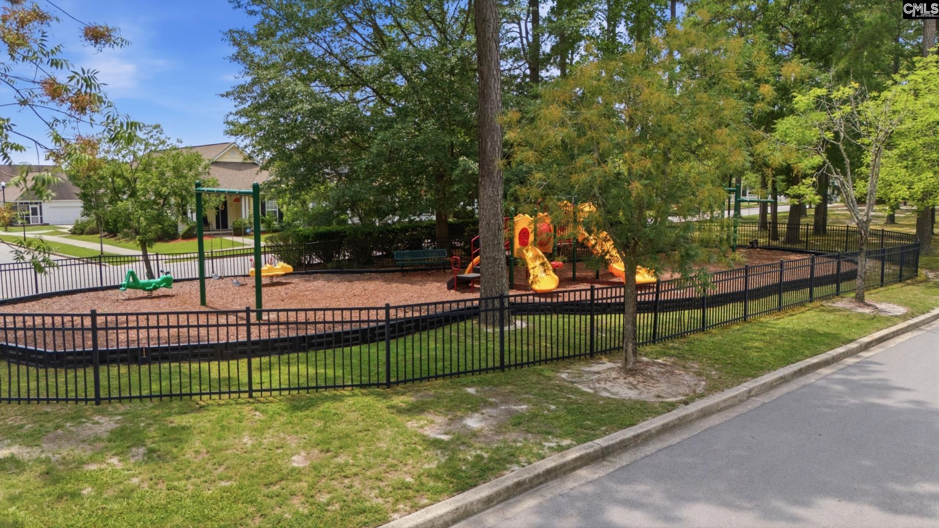 229 Woodleigh Park Drive  Photo 41