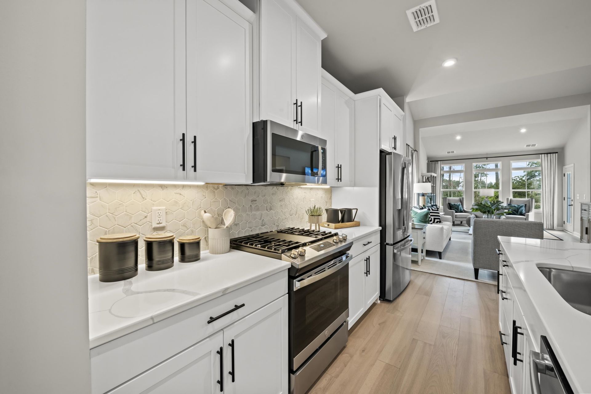 2401 Elowen Ln.  Photo 5