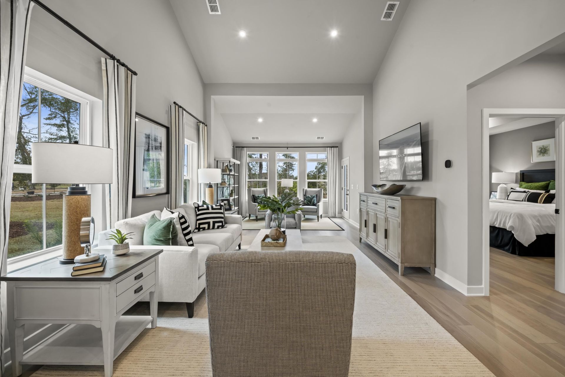 2401 Elowen Ln.  Photo 8