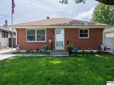 1215 Fairfield Street, Lincoln, NE 68521