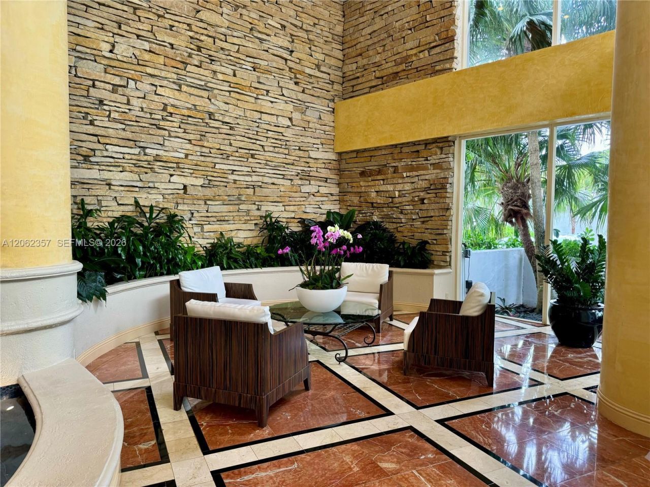 20281 E Country Club Dr , Unit 909, Aventura, FL 33180 Photo