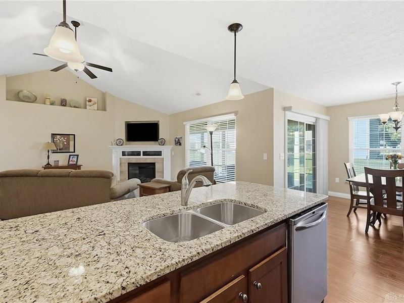2655 Shady Tree Drive, Troy, OH 45373 Photo 12