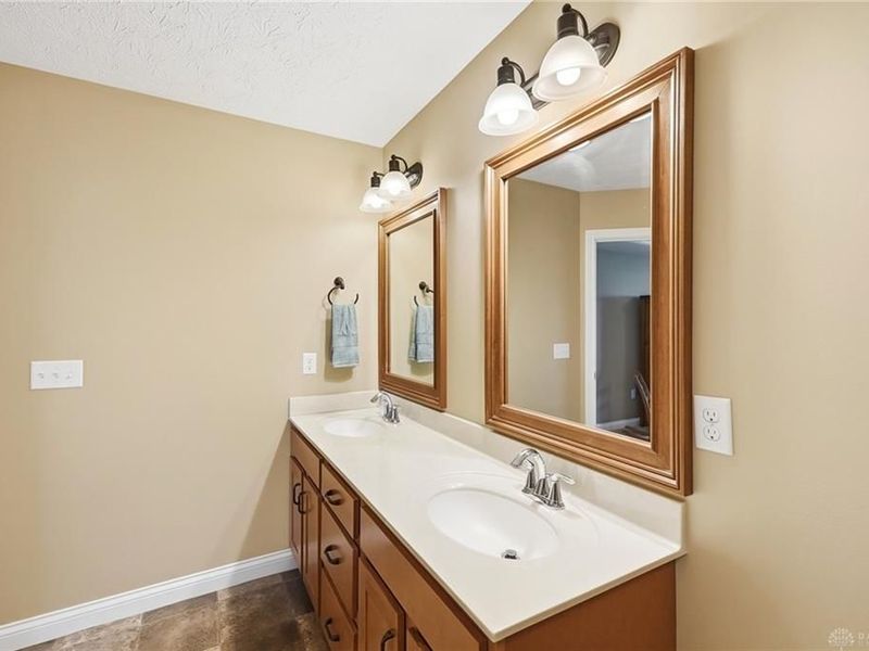 2655 Shady Tree Drive, Troy, OH 45373 Photo 19