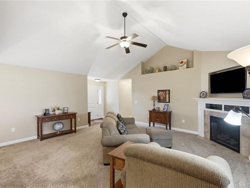 2655 Shady Tree Drive, Troy, OH 45373 Photo 7