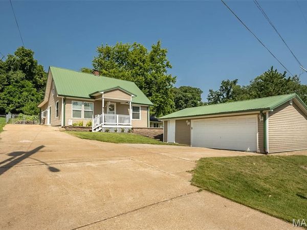 1101 Cliff Drive , Festus, MO 63028