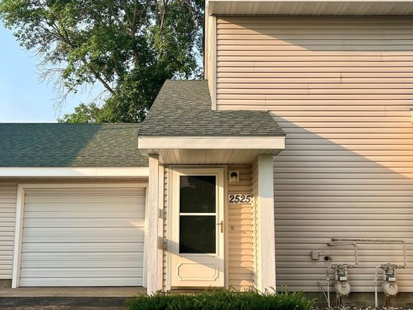 2525 Stockinger Drive, Saint Cloud, MN 56303