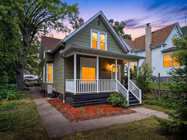 661 Magnolia Avenue E, Saint Paul, MN 55106