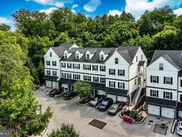 123 COLWELL LANE , CONSHOHOCKEN, PA 19428