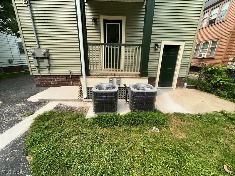 12816 Forest Avenue, Cleveland, OH 44120 Photo 30