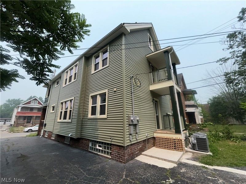 12816 Forest Avenue, Cleveland, OH 44120 Photo 31