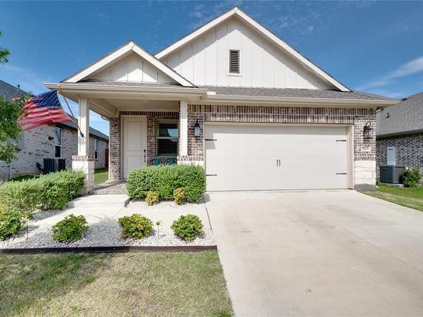 3703 Cloverleaf Lane , Sherman, TX 75092