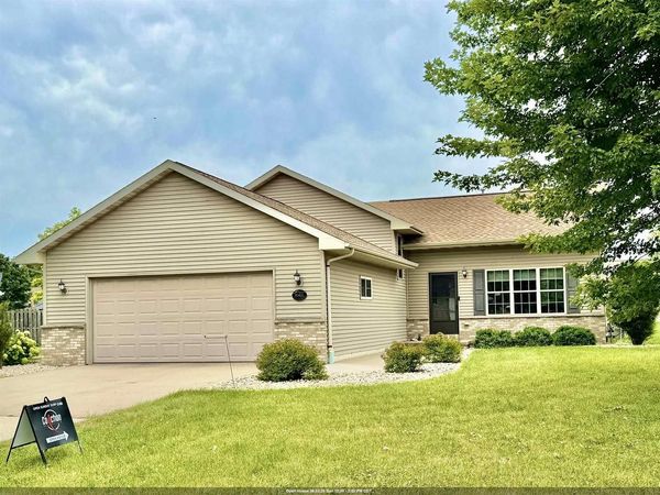 W5424 RED CLOVER TRAIL, Appleton, WI 54915