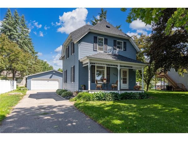 210 W Summit Avenue, Ellsworth, WI 54011