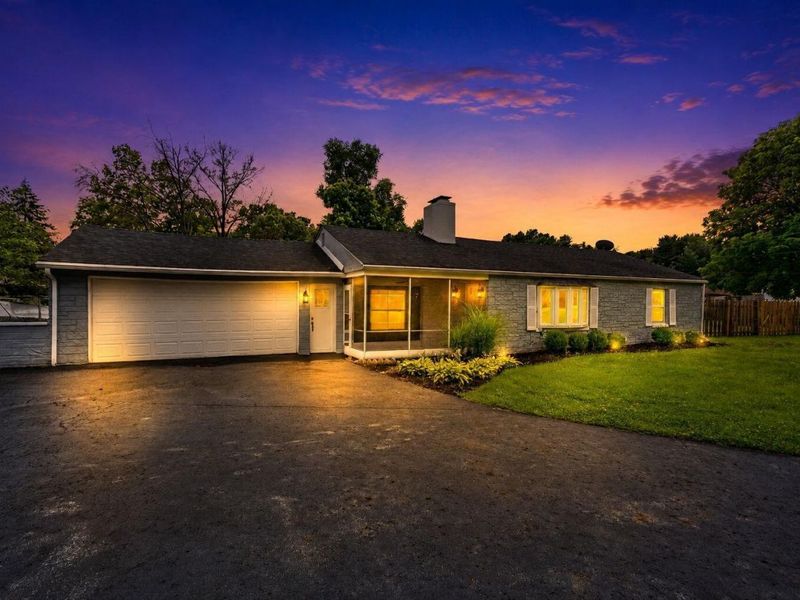 475 W Johnstown Road, Gahanna, OH 43230 Photo 2