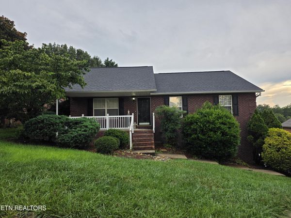 7009 Wrens Creek Lane, Knoxville, TN 37918