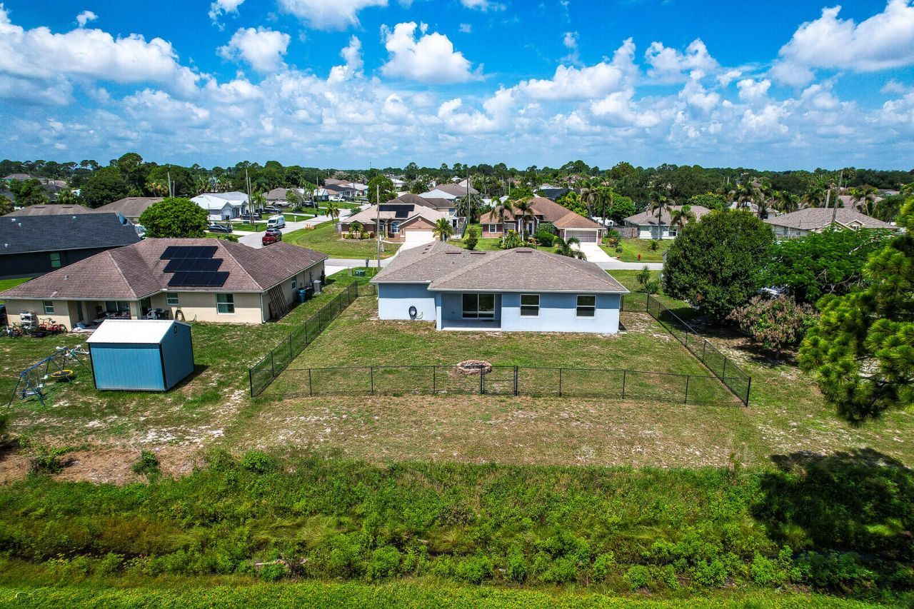 3673 SW Bonwold Street, Port Saint Lucie, FL 34953 Photo