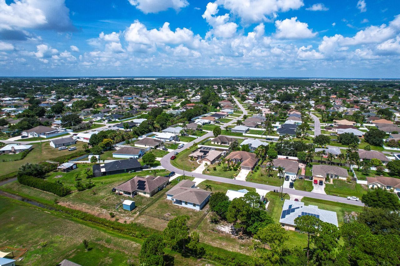 3673 SW Bonwold Street, Port Saint Lucie, FL 34953 Photo