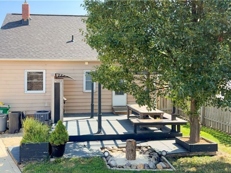 356 E 329th Street , Willowick, OH 44095 Photo 5