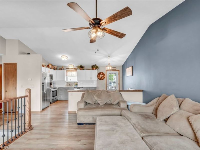 928 Westview Court , Medina, OH 44256 Photo 7