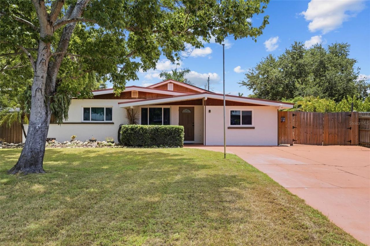 311 62nd Street W, Bradenton, FL 34209 Photo