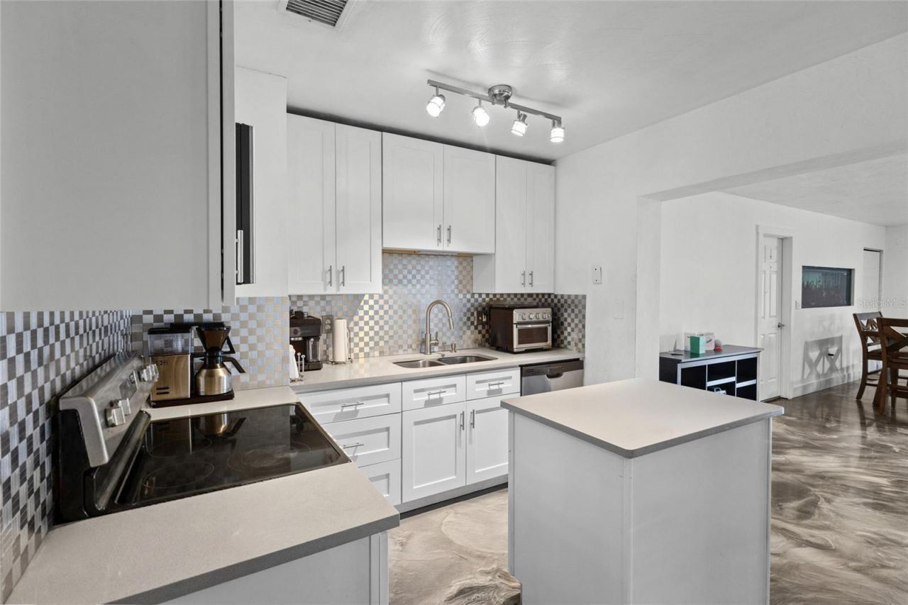 311 62nd Street W, Bradenton, FL 34209 Photo