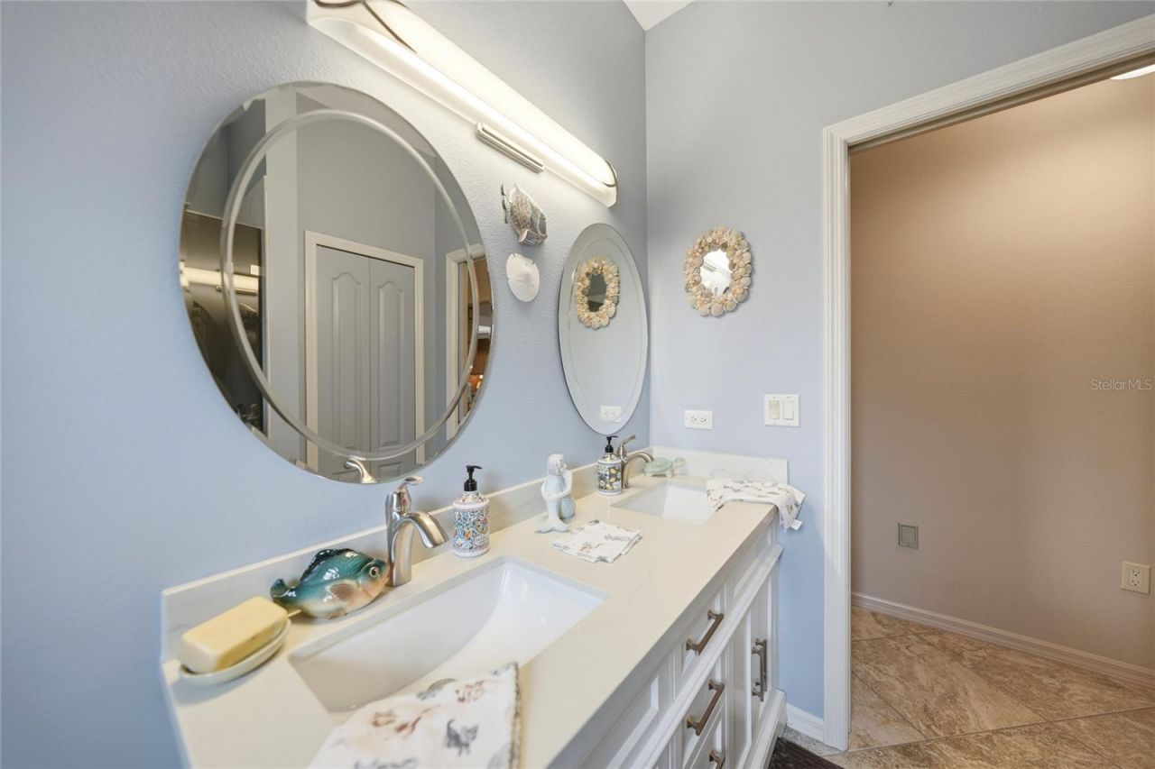 549 Silk Oak Drive , Venice, FL 34293 Photo