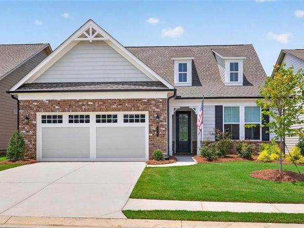 178 Bear Way , Hoschton, GA 30548