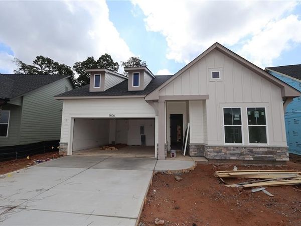 1406 Autumn Lake Drive, Gainesville, GA 30504