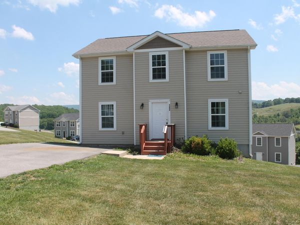 122 Prairie View LN , Pembroke, VA 24136
