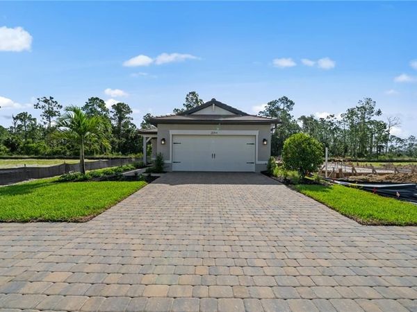 2094 Seville LN, NAPLES, FL 34120