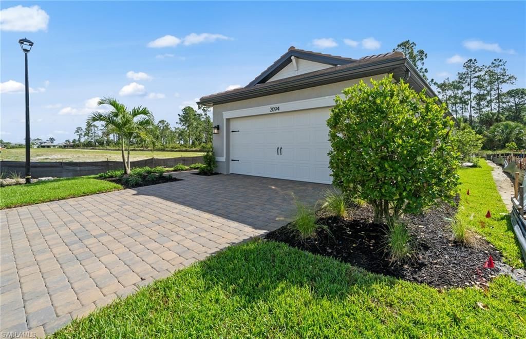 2094 Seville Ln, Naples, FL 34120 Photo