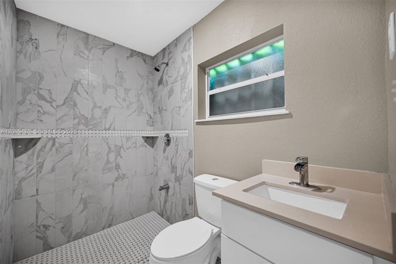 81 NW 41st St, Unit 1, Miami, FL 33127 Photo
