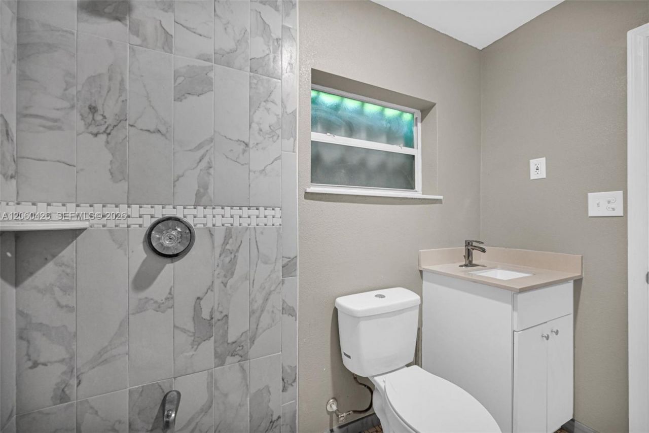 81 NW 41st St, Unit 1, Miami, FL 33127 Photo