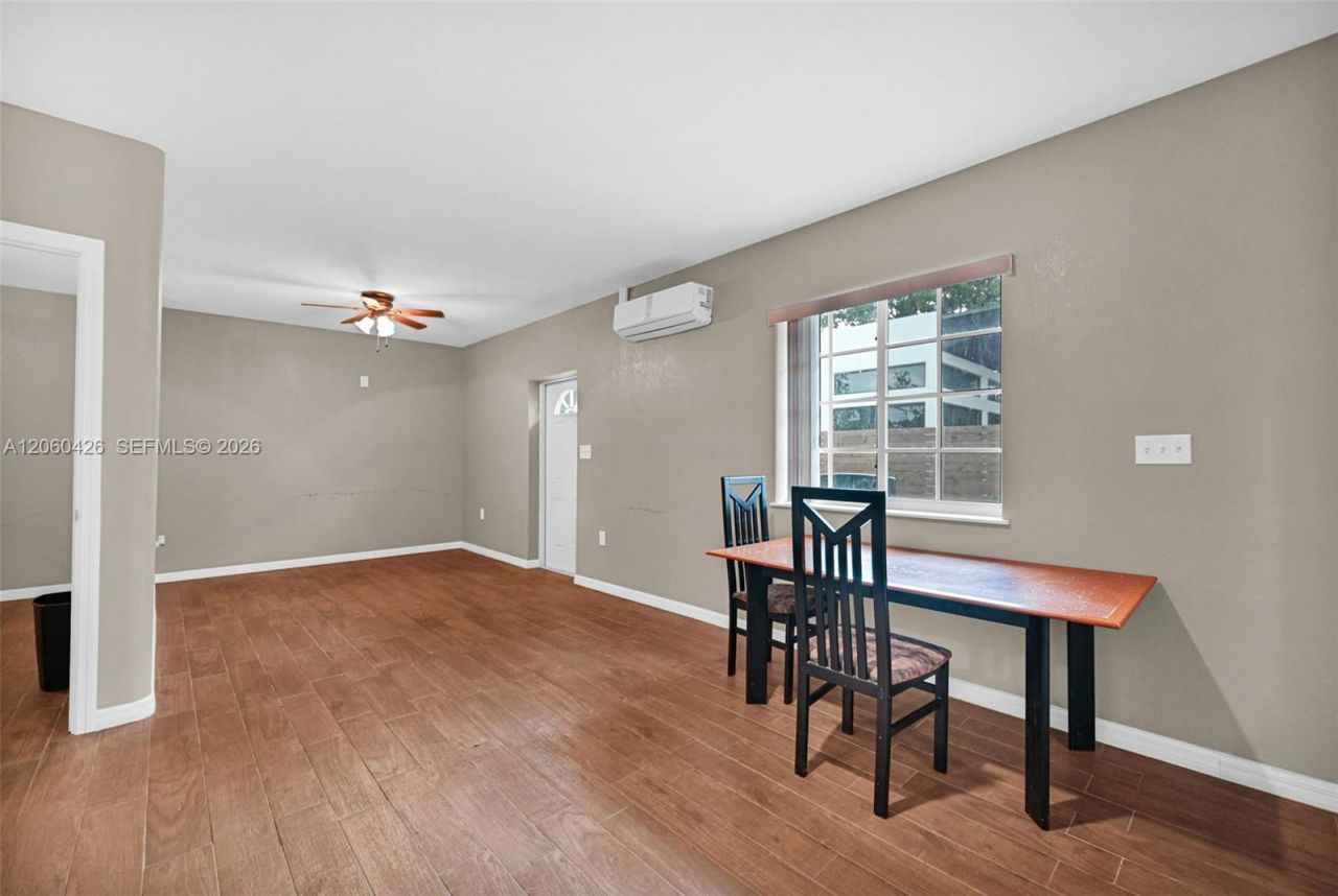 81 NW 41st St, Unit 1, Miami, FL 33127 Photo