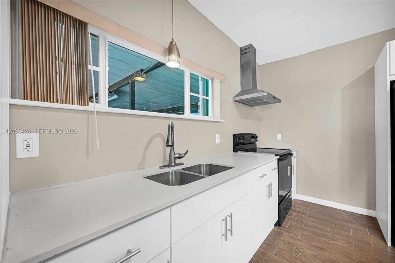81 NW 41st St, Unit 1, Miami, FL 33127 Photo