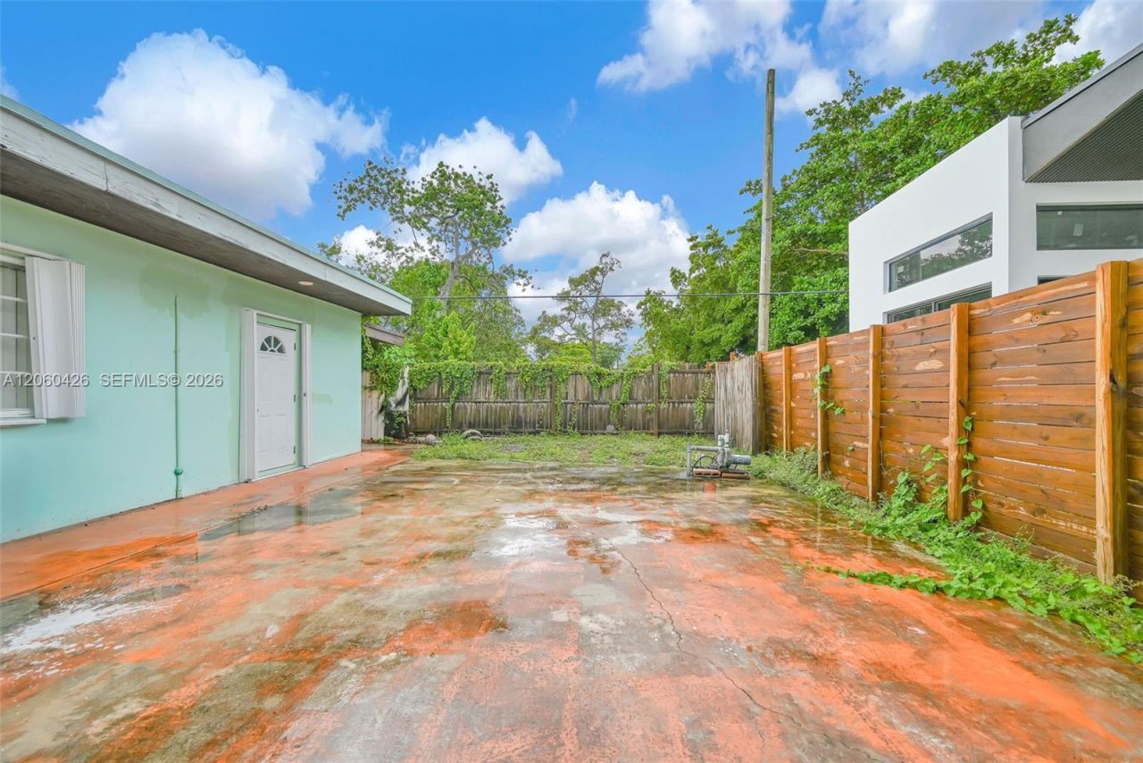 81 NW 41st St, Unit 1, Miami, FL 33127 Photo