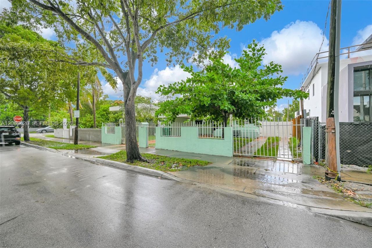 81 NW 41st St, Unit 1, Miami, FL 33127 Photo
